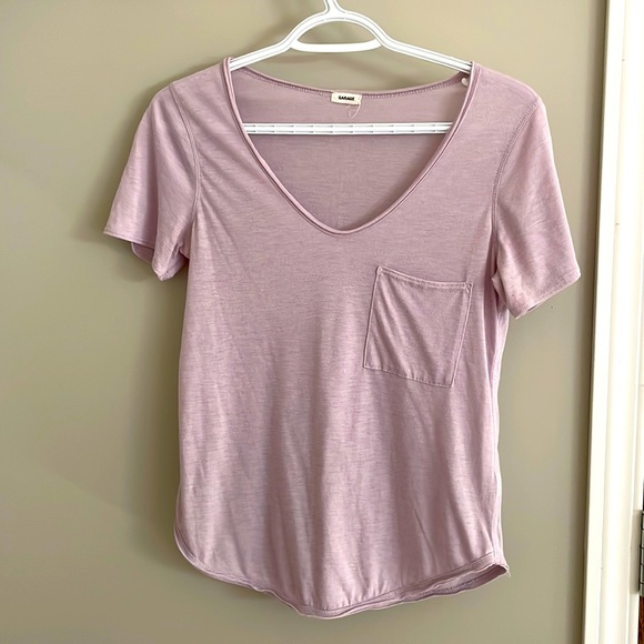 Garage size small lavender scoop neck basic tee - Picture 1 of 2